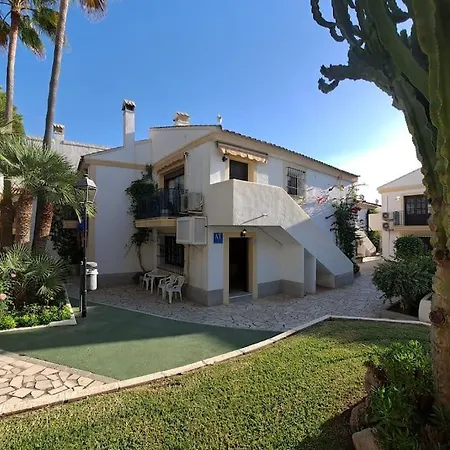 Apartman Shore 4 Persons 2 Pools And 200 M Vera