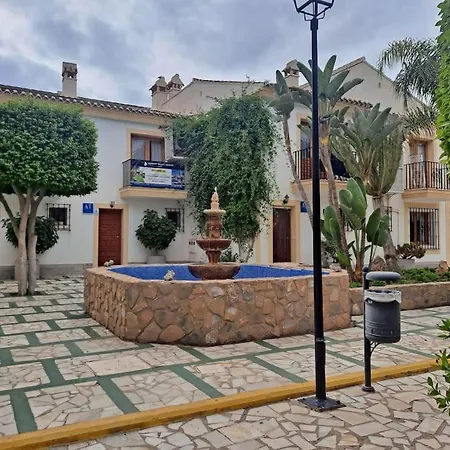 Shore 4 Persons 2 Pools And 200 M Apartman Vera